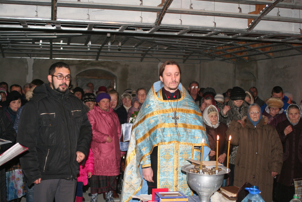 06 ноября 2016 г. ТОРЖЕСТВЕННЫЙ МОЛЕБЕН В ХРАМЕ-ЧАСОВНЕ г. СТАХАНОВА