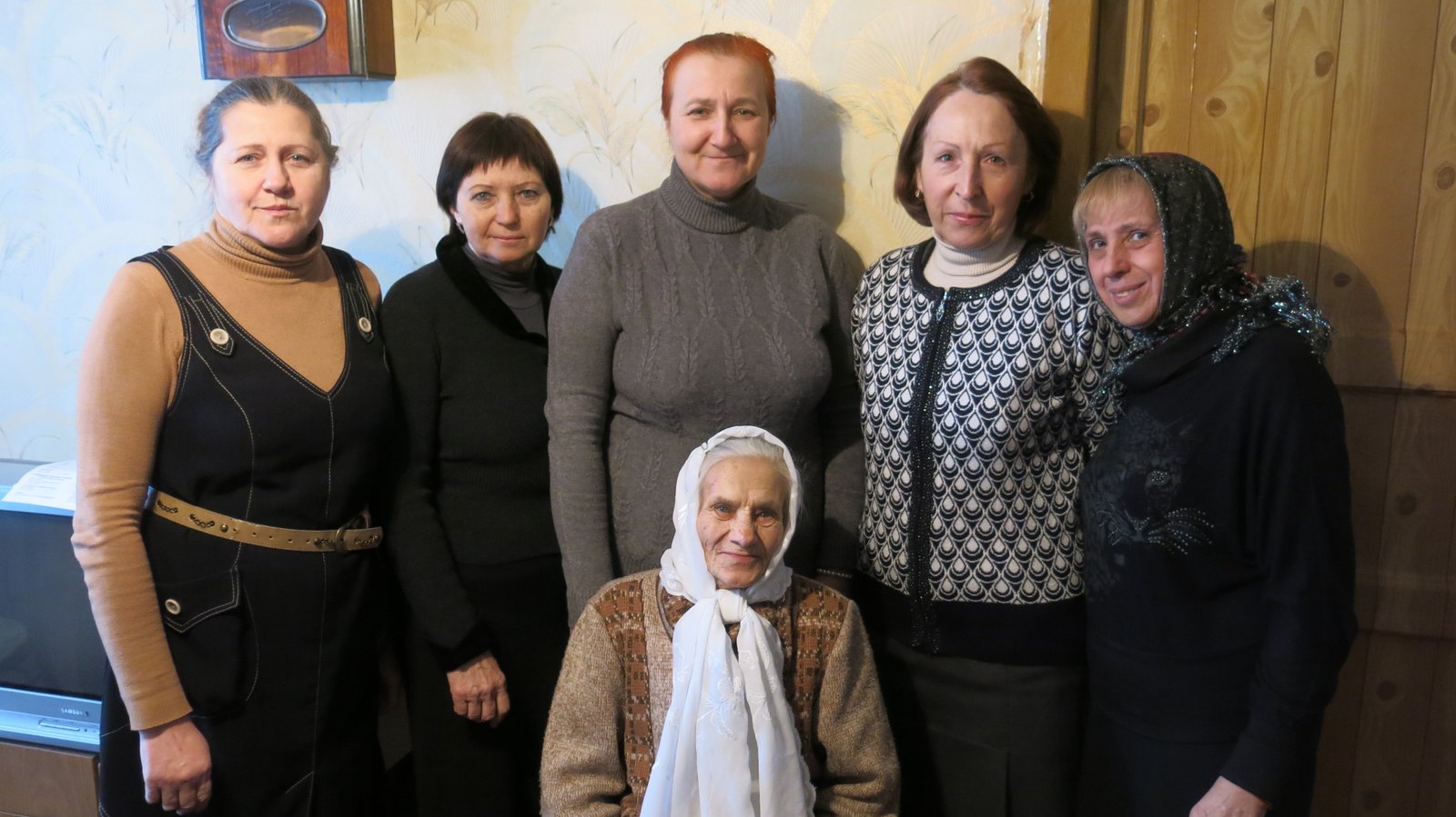Празднование 92-летия прихожанки собора Базегиной Анисии Петровны. 08.01.2019