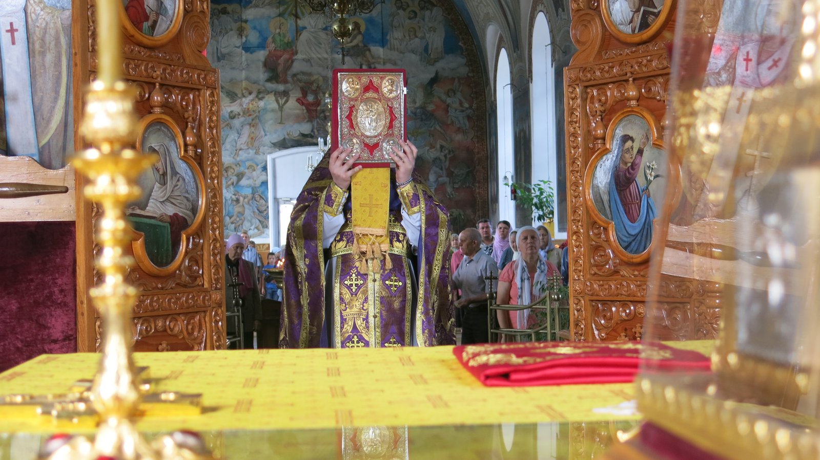 Праздник изнесения Честных Древ Креста Господня. 14.08.2020