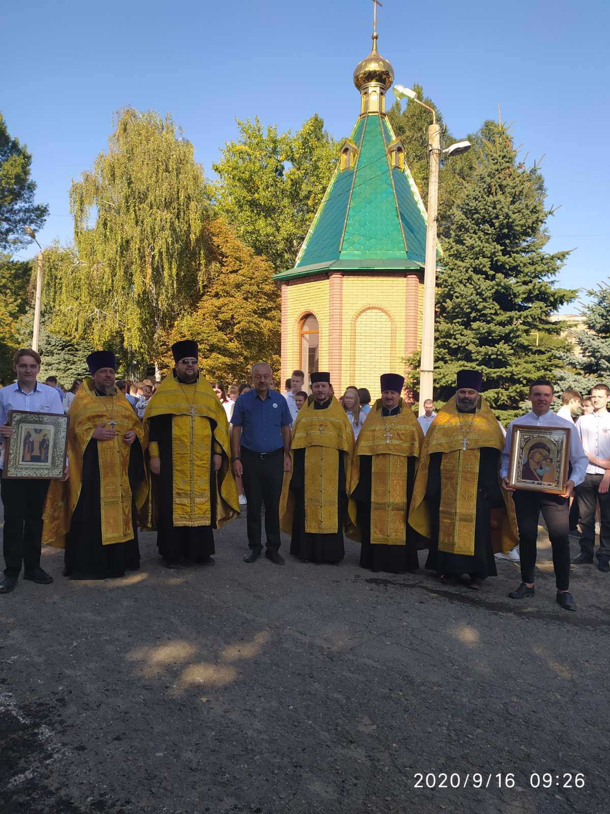 Молебен на начало учебного года в Стахановской гимназии № 11. 16.09.2020