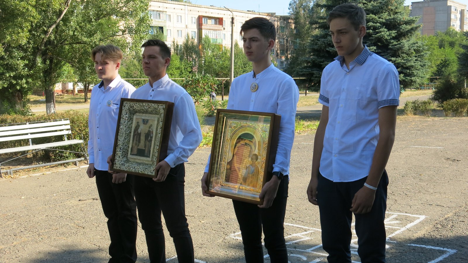 Молебен на начало учебного года в Стахановской гимназии № 11. 16.09.2020